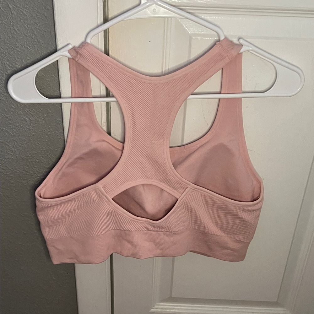 🍋NWOT Member’s Mark Sports Bra🍋 - Picture 2 of 3